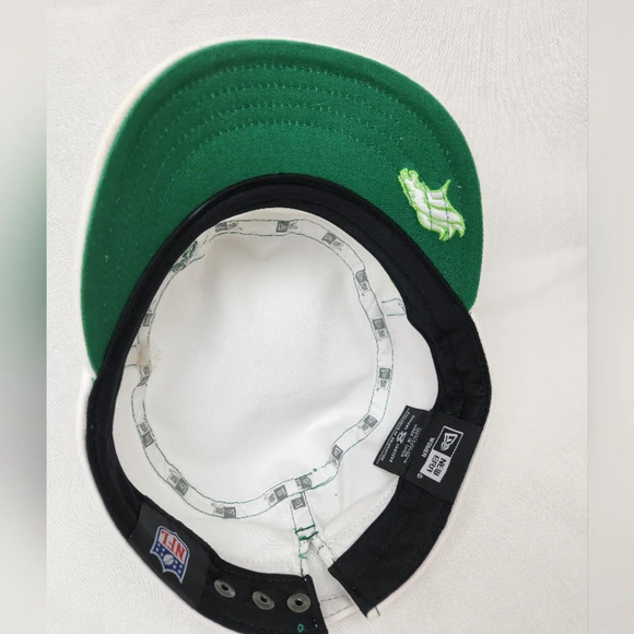 New Era × Denver Broncos Green Shamrock Military Style Button Hat. - Picture 6 of 8